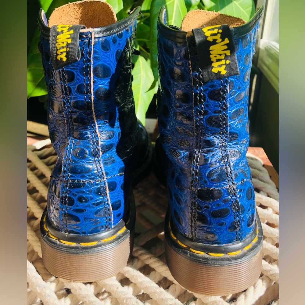 Vintage 1990’s Blue Alligator Dr. Martens Boots.Mint Condition. Made in England - Picture 11 of 14